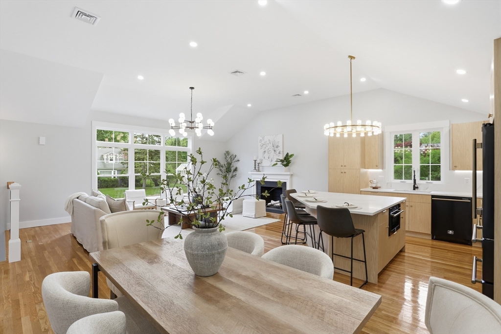 11 Bromfield Road