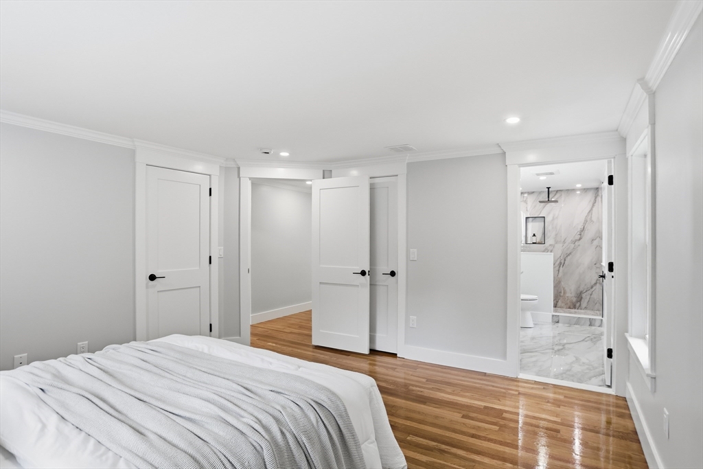 11 Bromfield Road