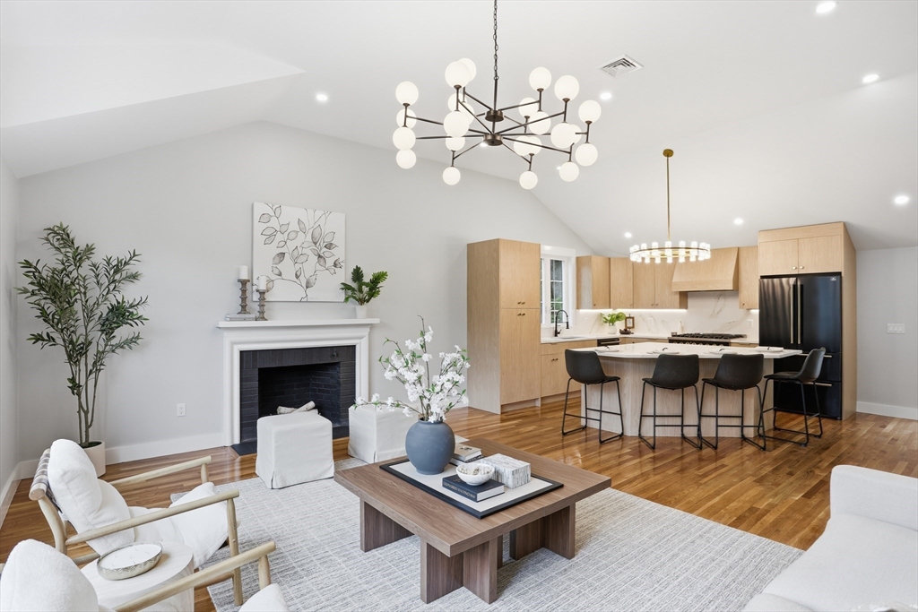 11 Bromfield Road