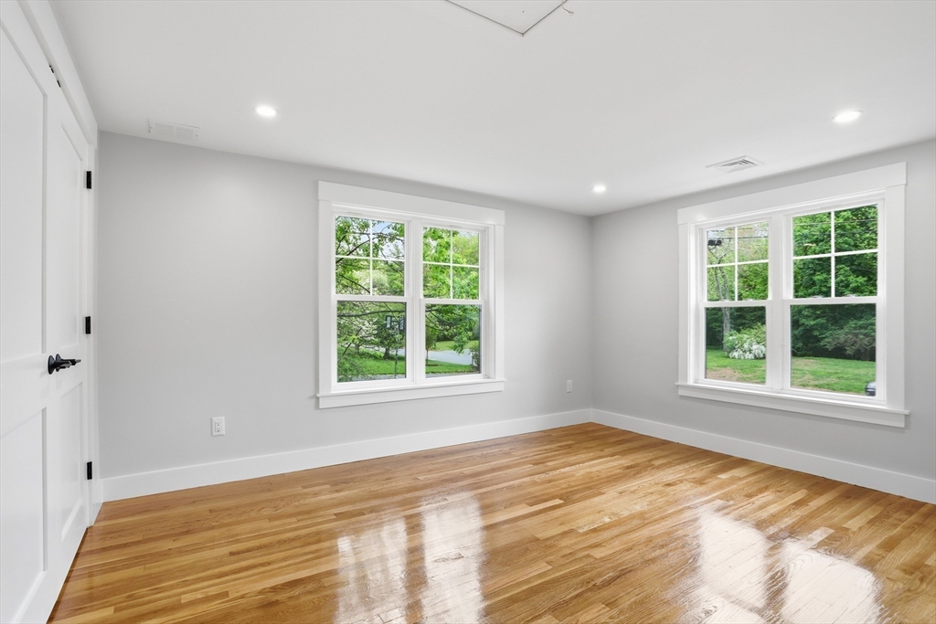 11 Bromfield Road