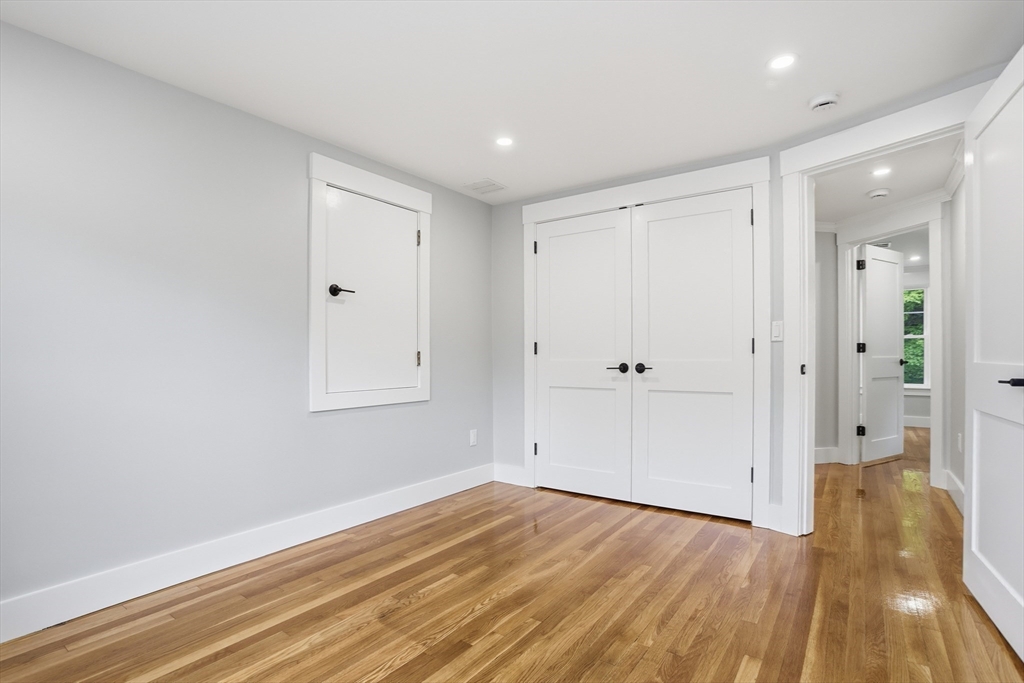 11 Bromfield Road