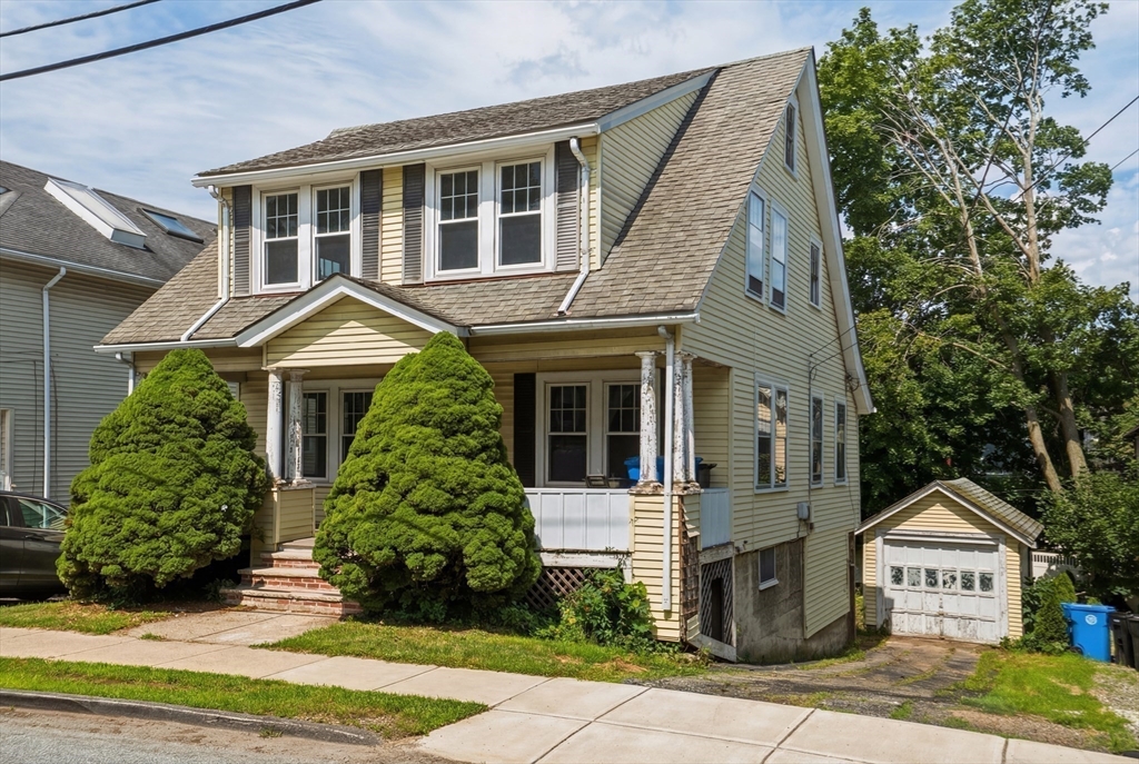 17 Harriet Ave