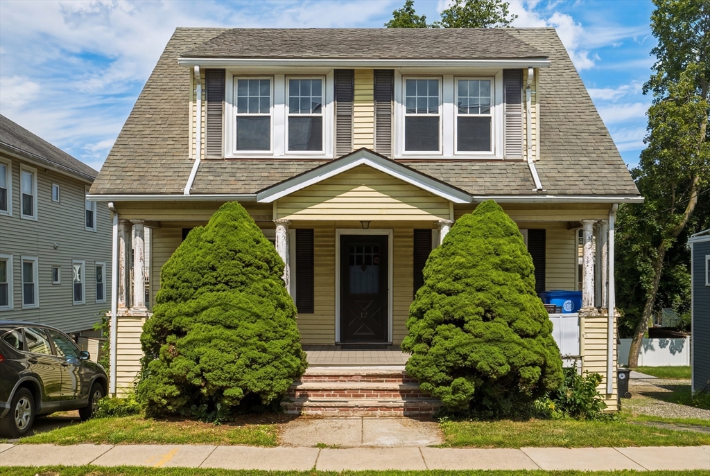 17 Harriet Ave