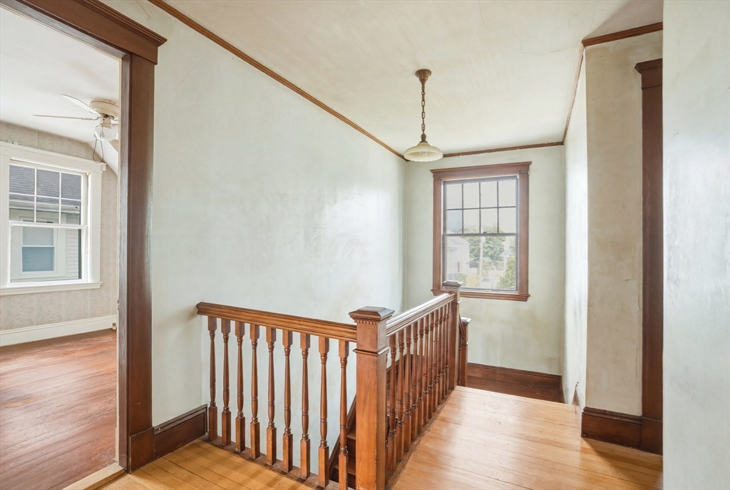 17 Harriet Ave