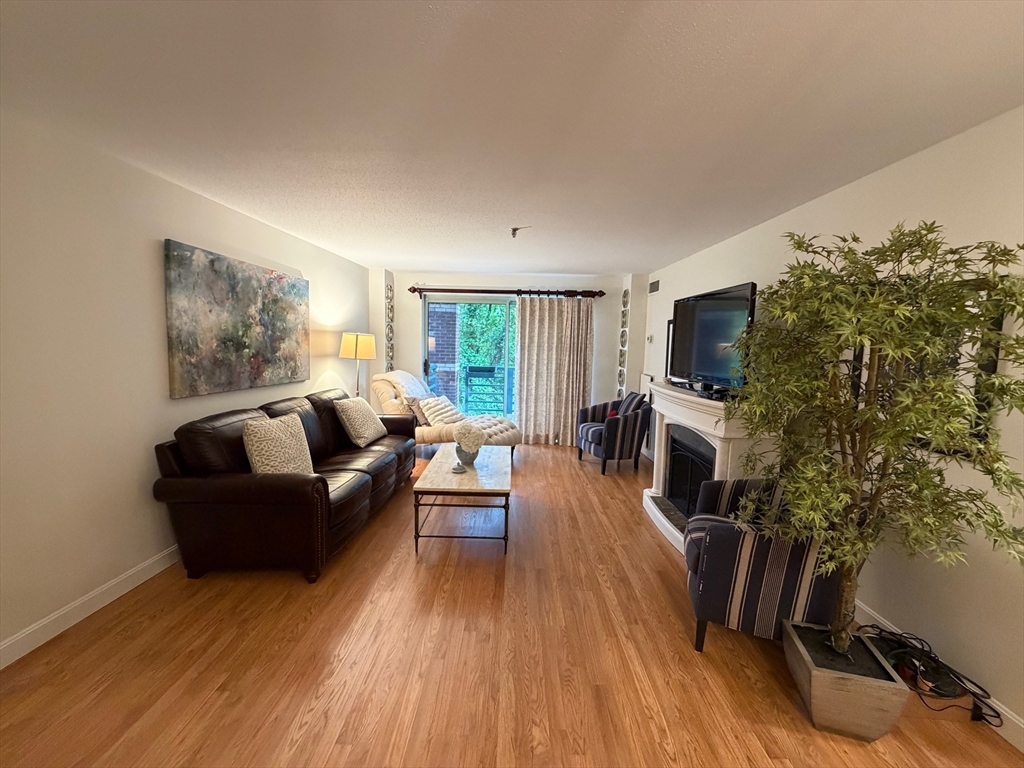 269 Cambridge Rd # 204