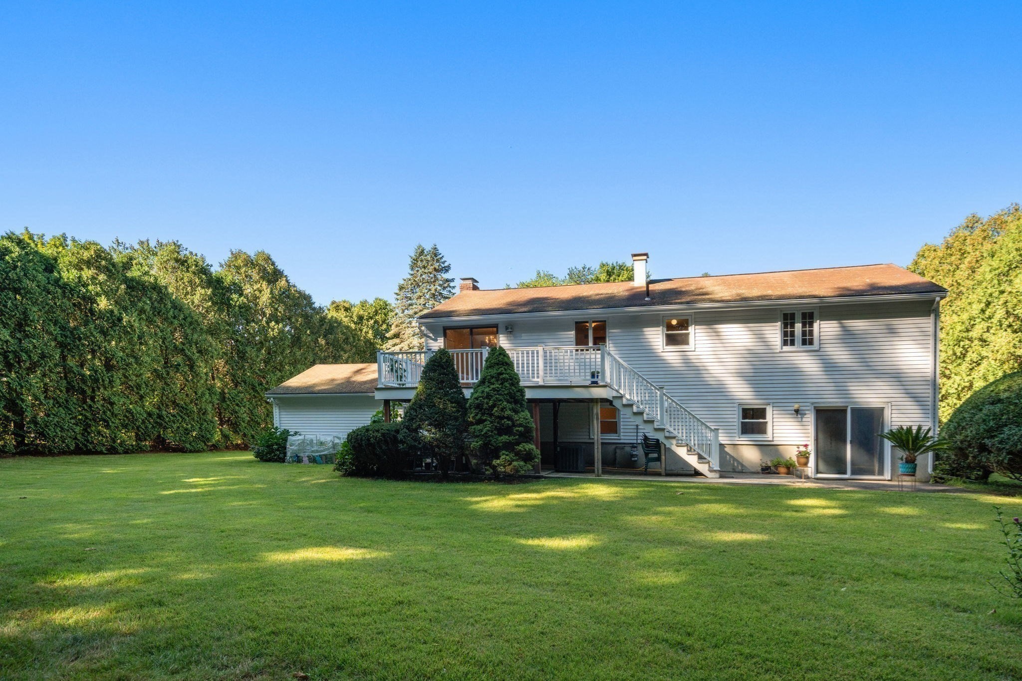 15 Bear Hill Rd