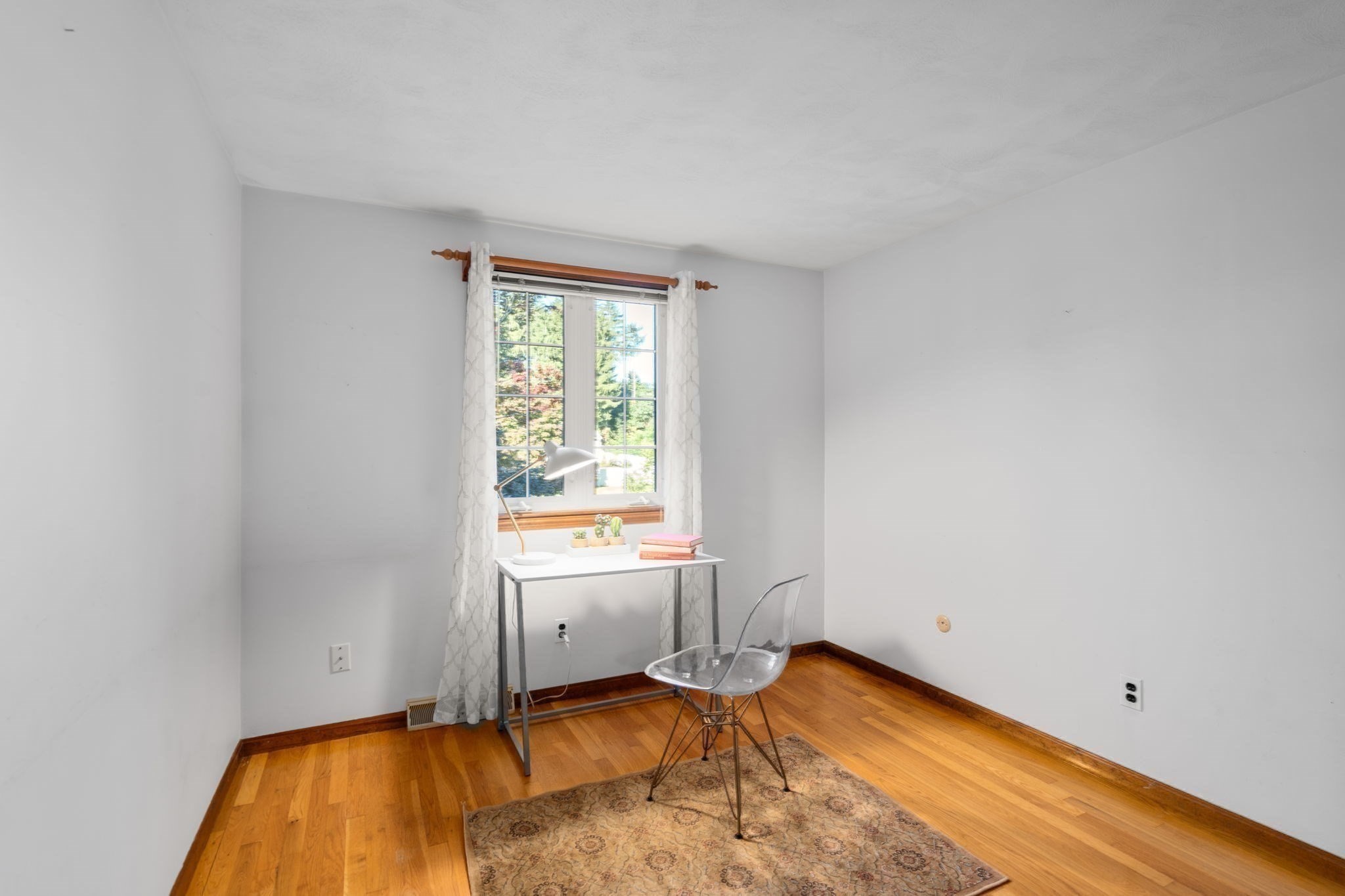 15 Bear Hill Rd