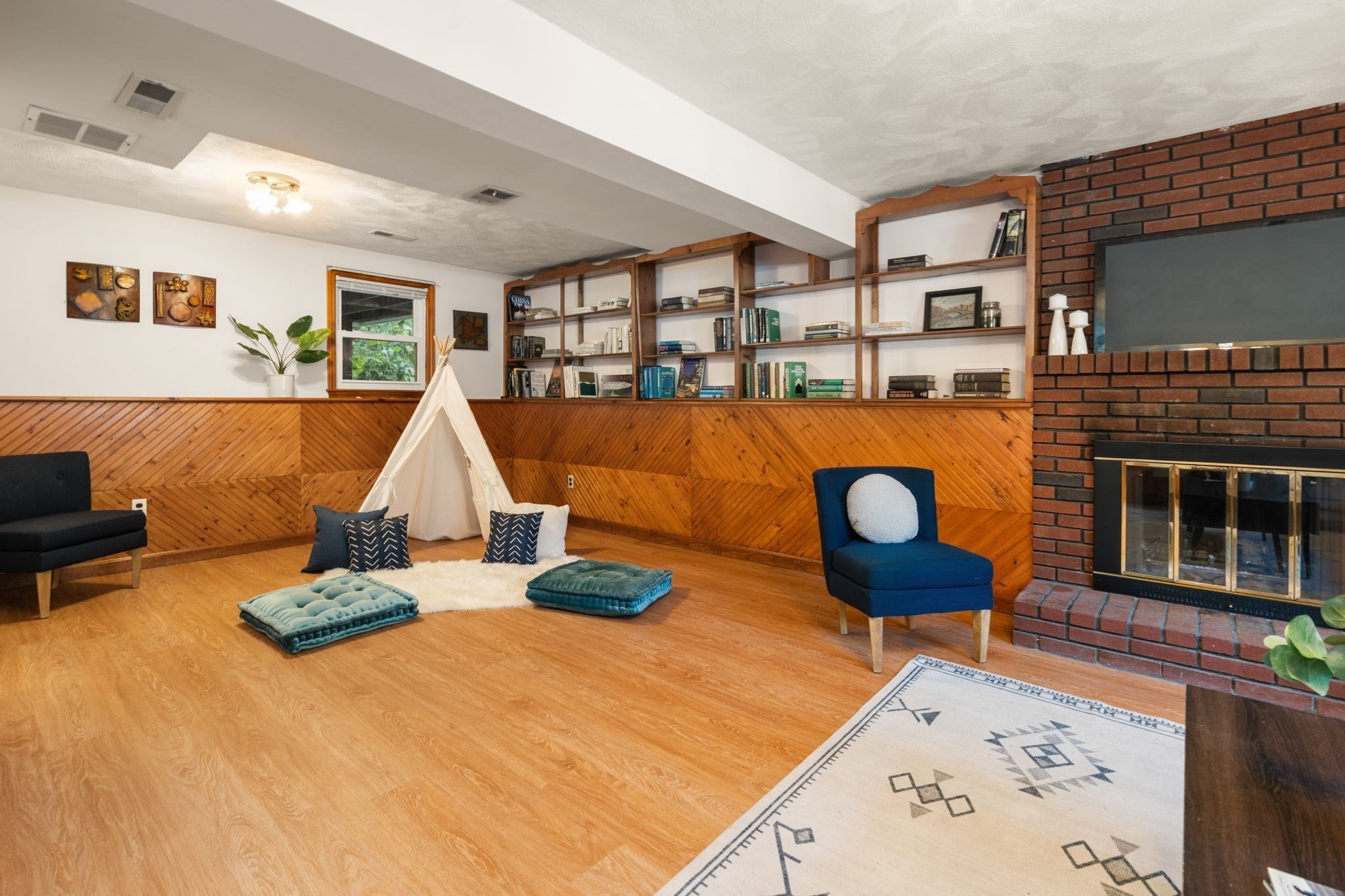 15 Bear Hill Rd
