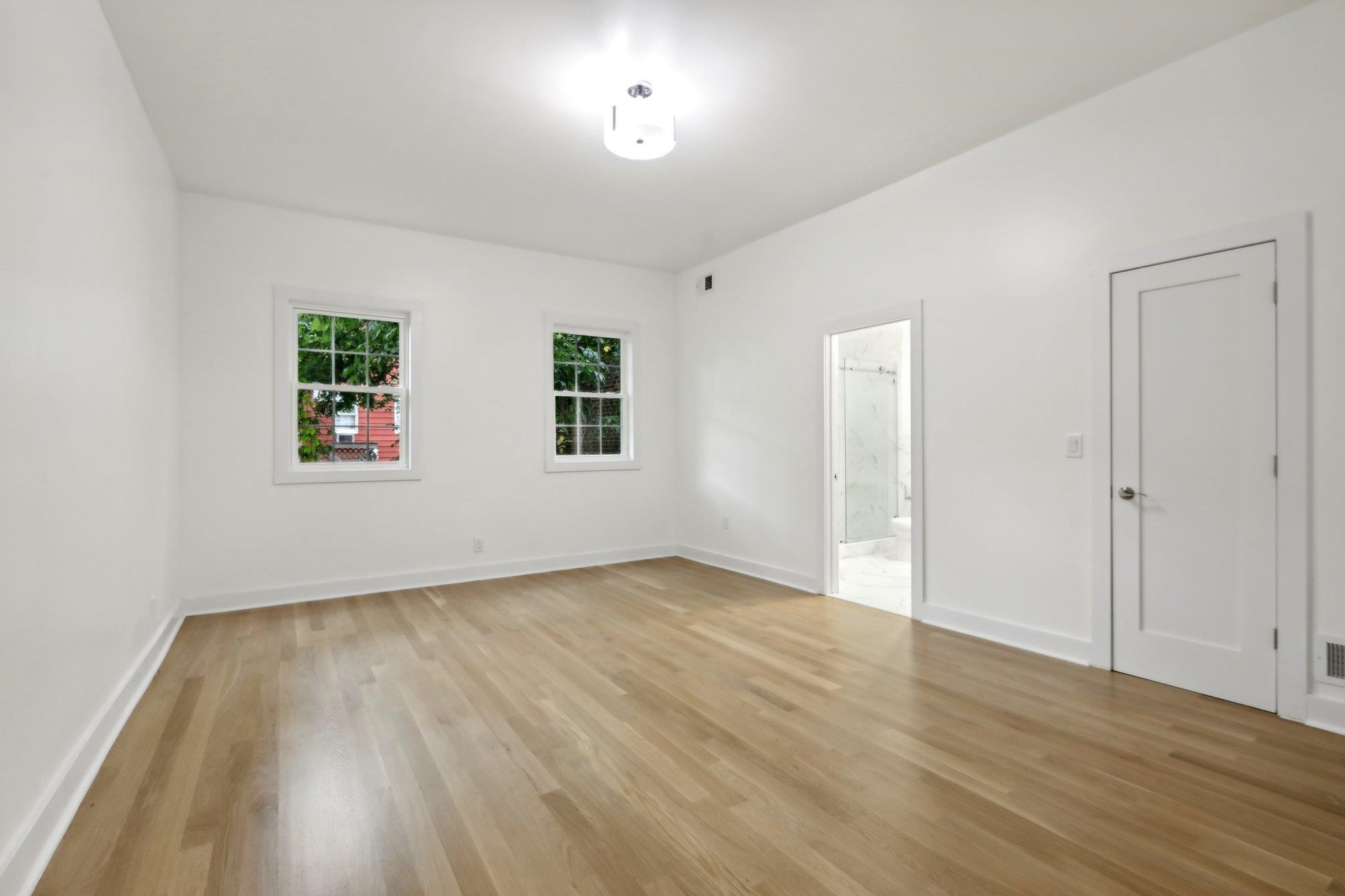 157 BOWERS ST Unit: 1