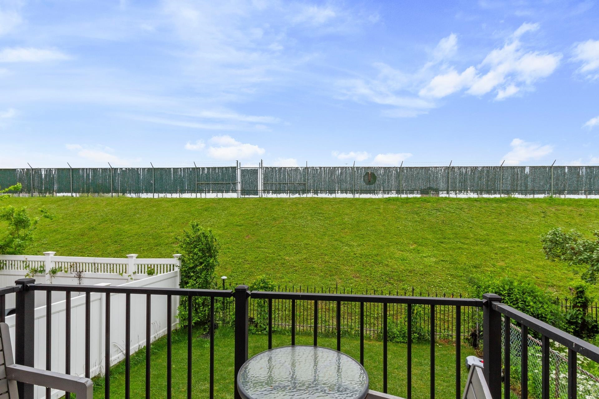431 GREGORY AVE Unit: 1