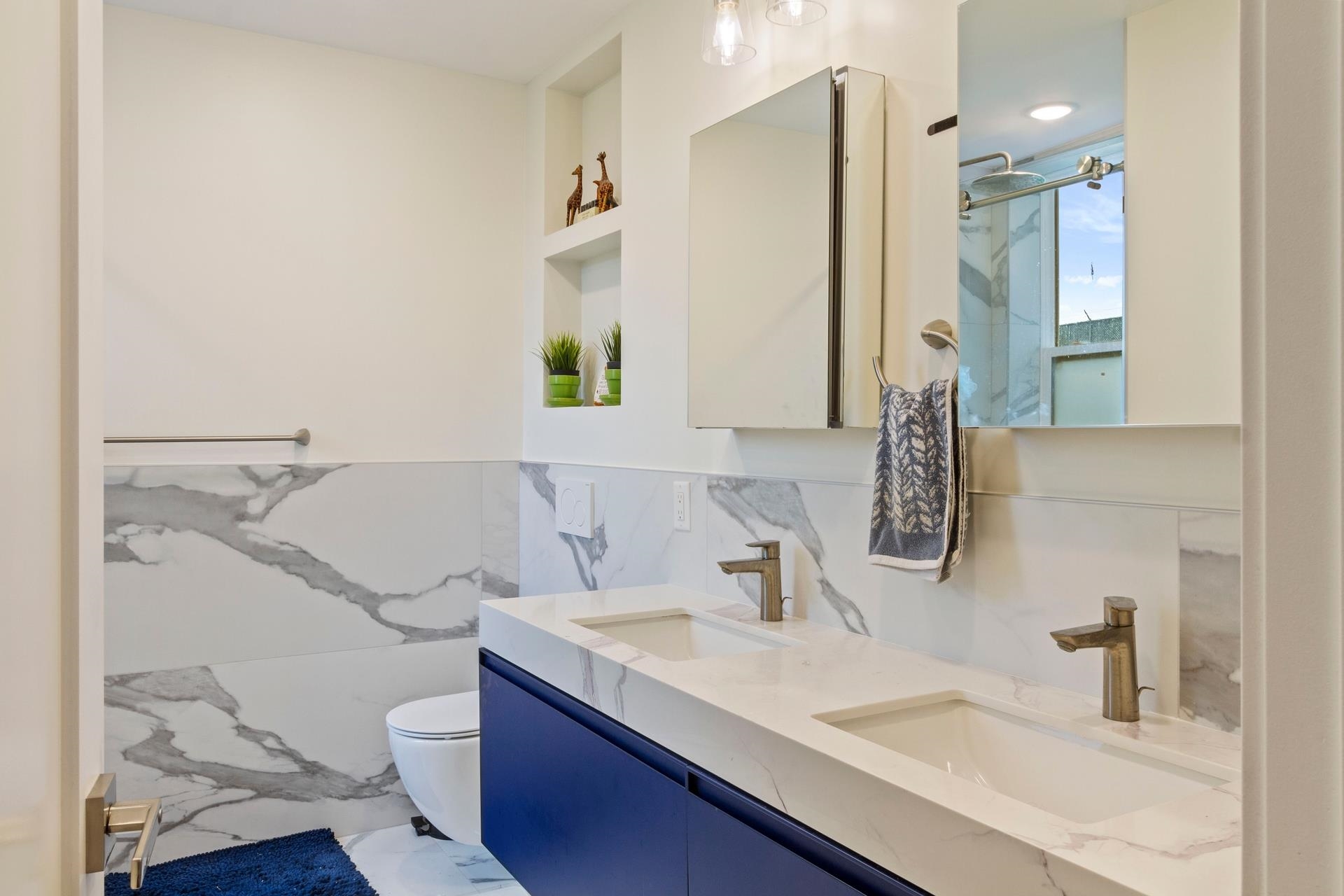 431 GREGORY AVE Unit: 1