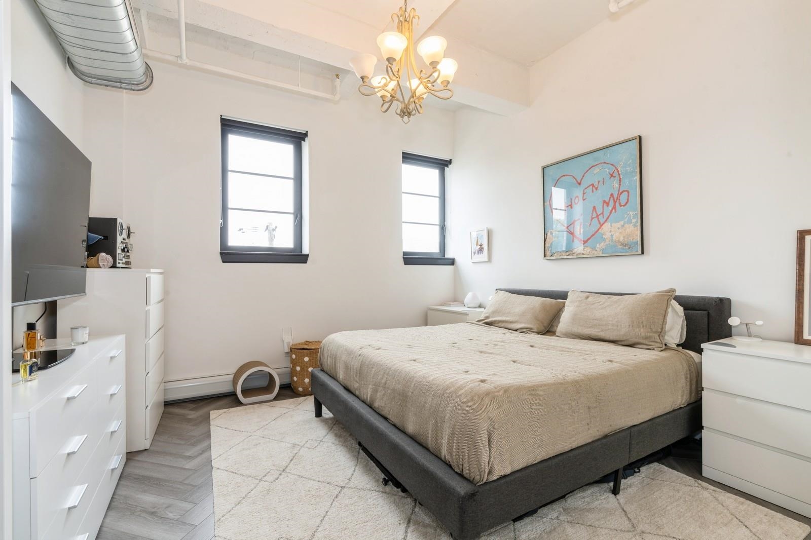 142 CHARLES ST Unit: 301