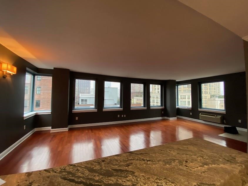 311 WASHINGTON ST Unit: 6F