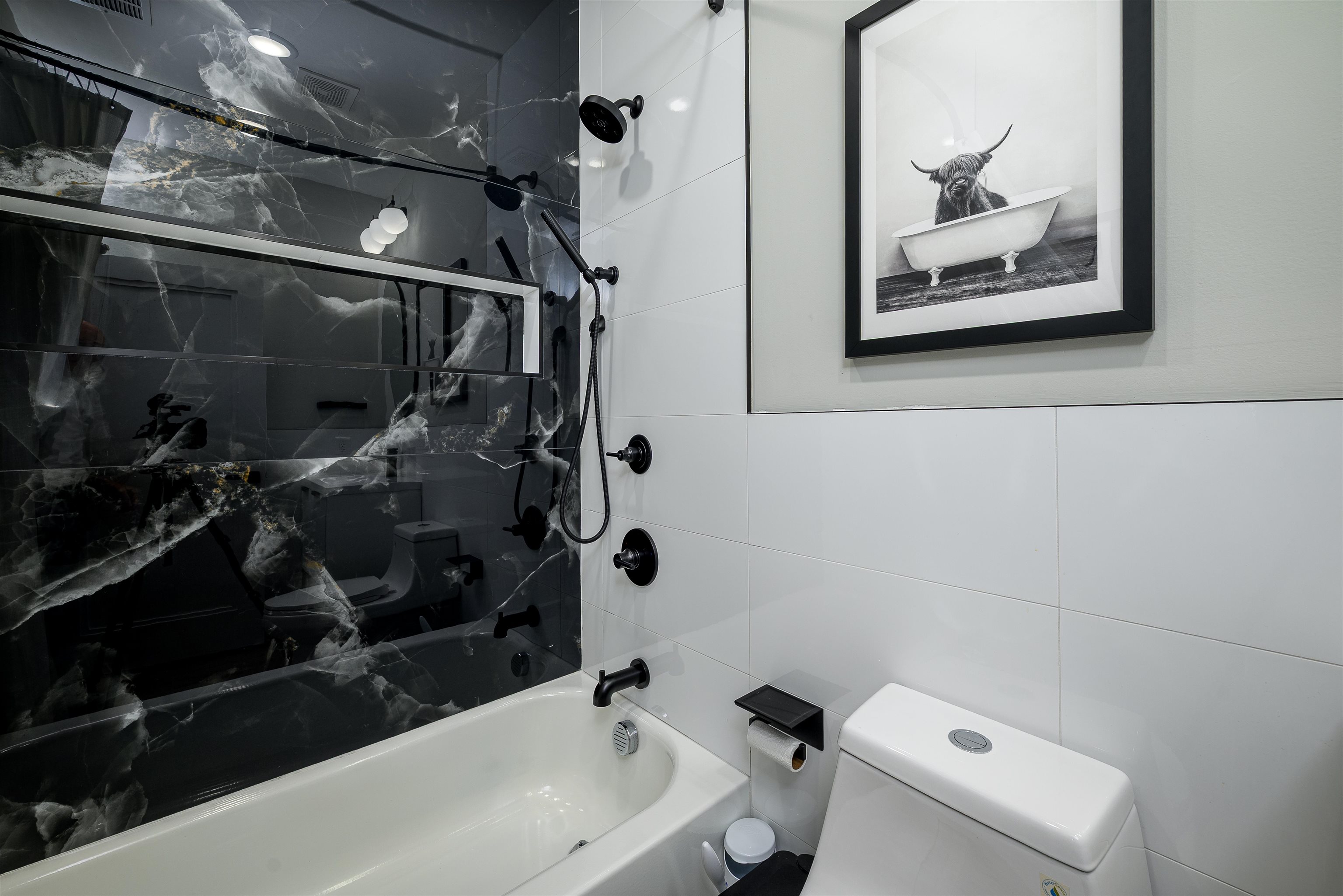 45 CHARLES ST Unit: 1