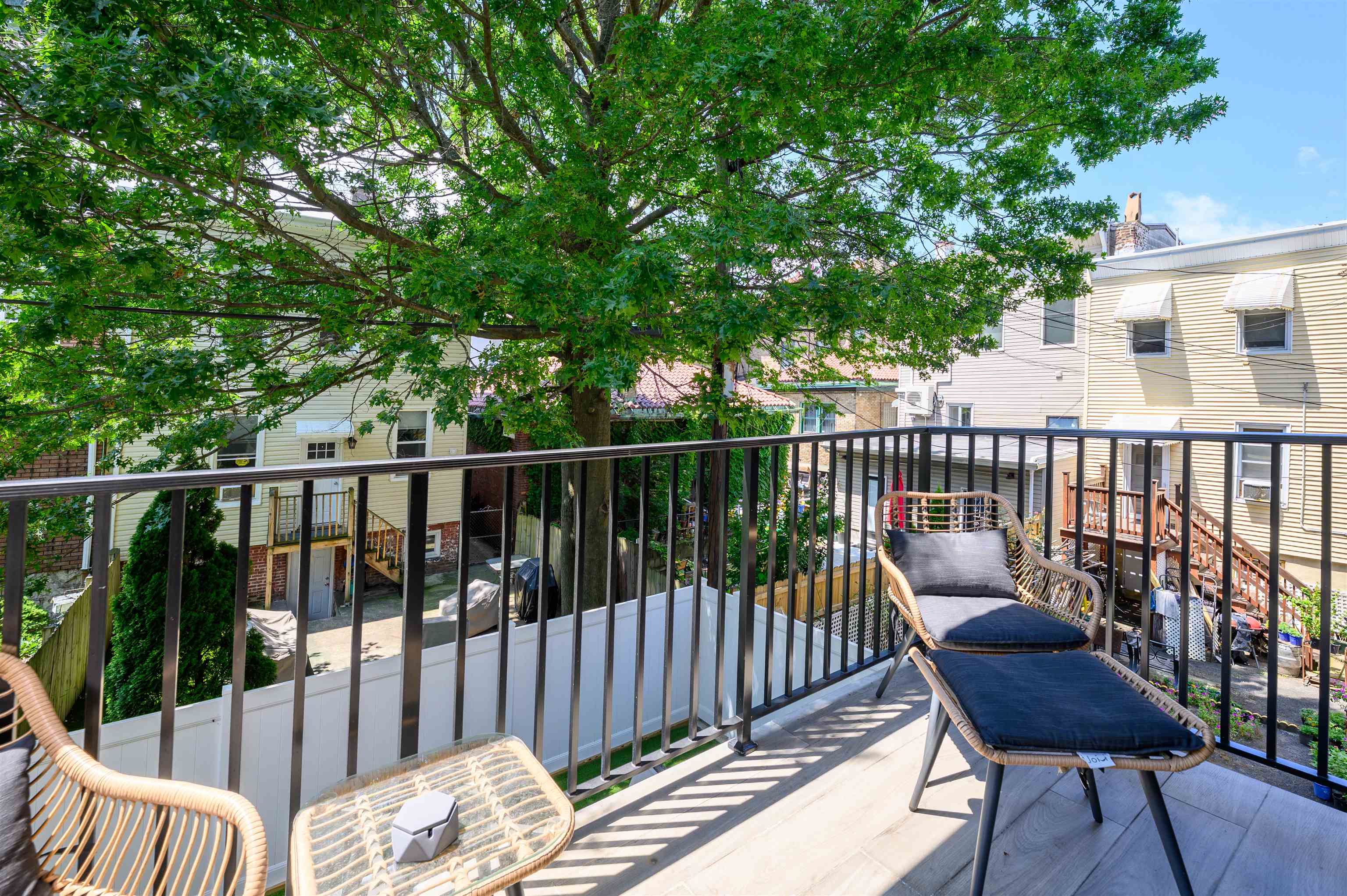 45 CHARLES ST Unit: 1