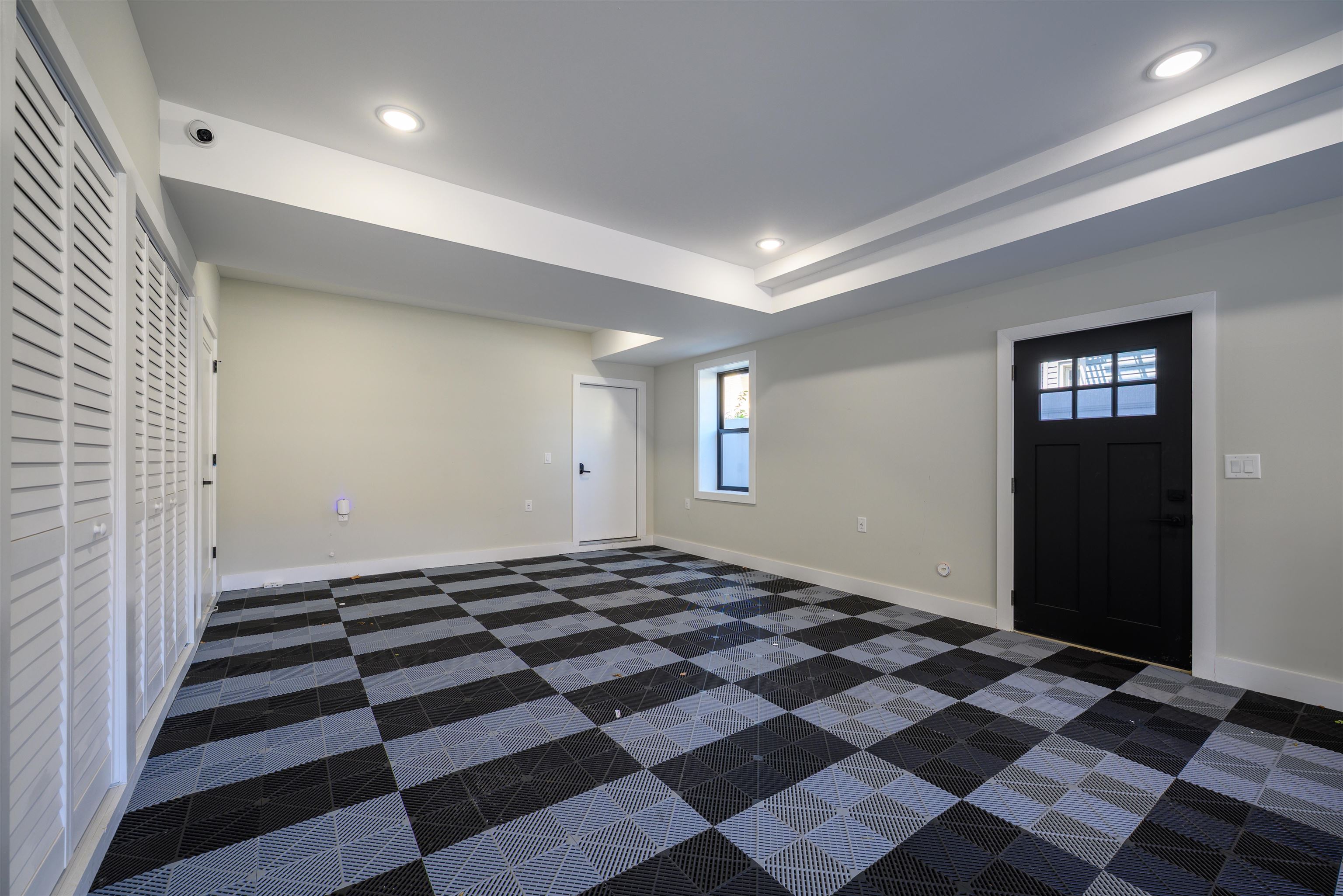 45 CHARLES ST Unit: 1