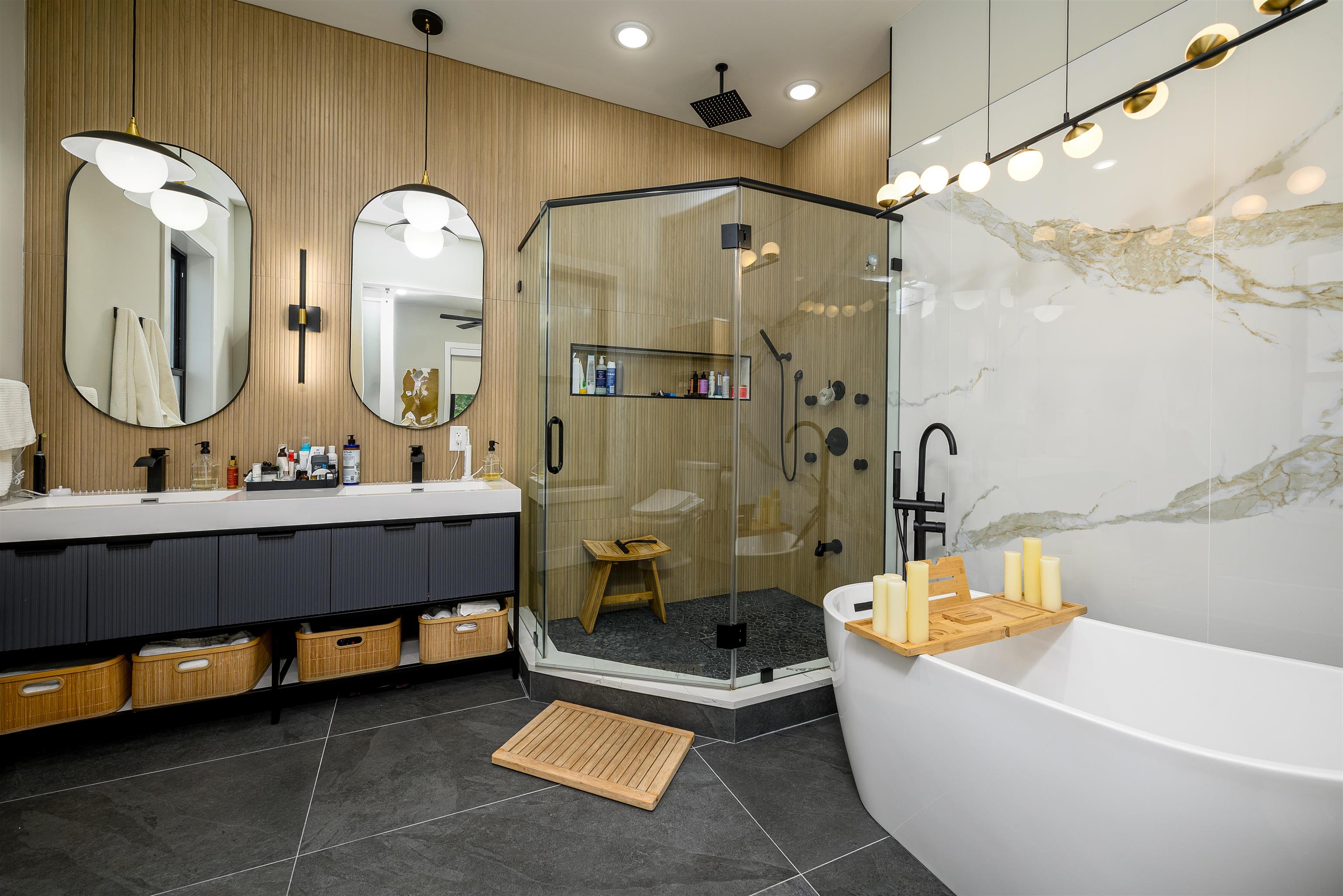 45 CHARLES ST Unit: 1