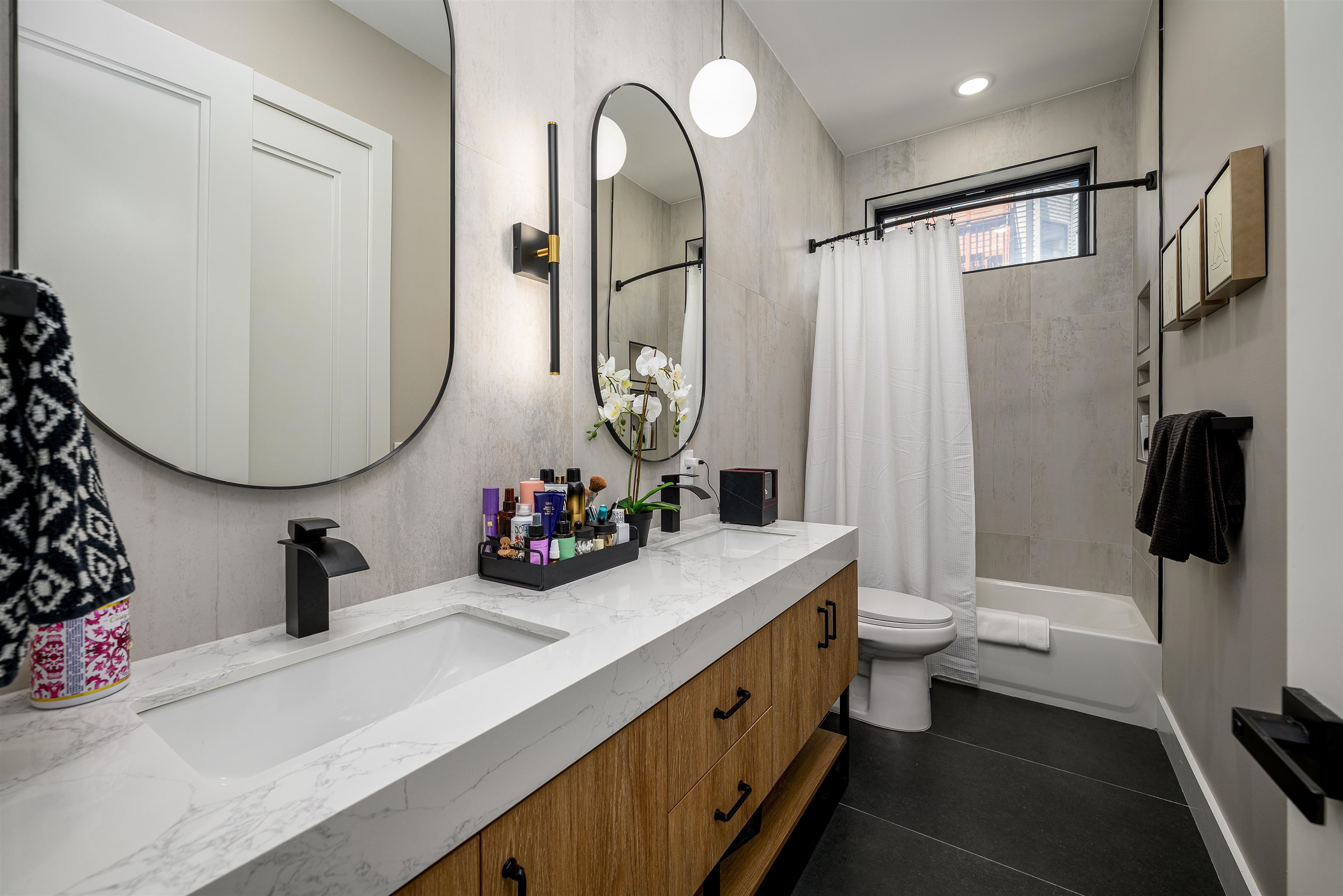 45 CHARLES ST Unit: 1