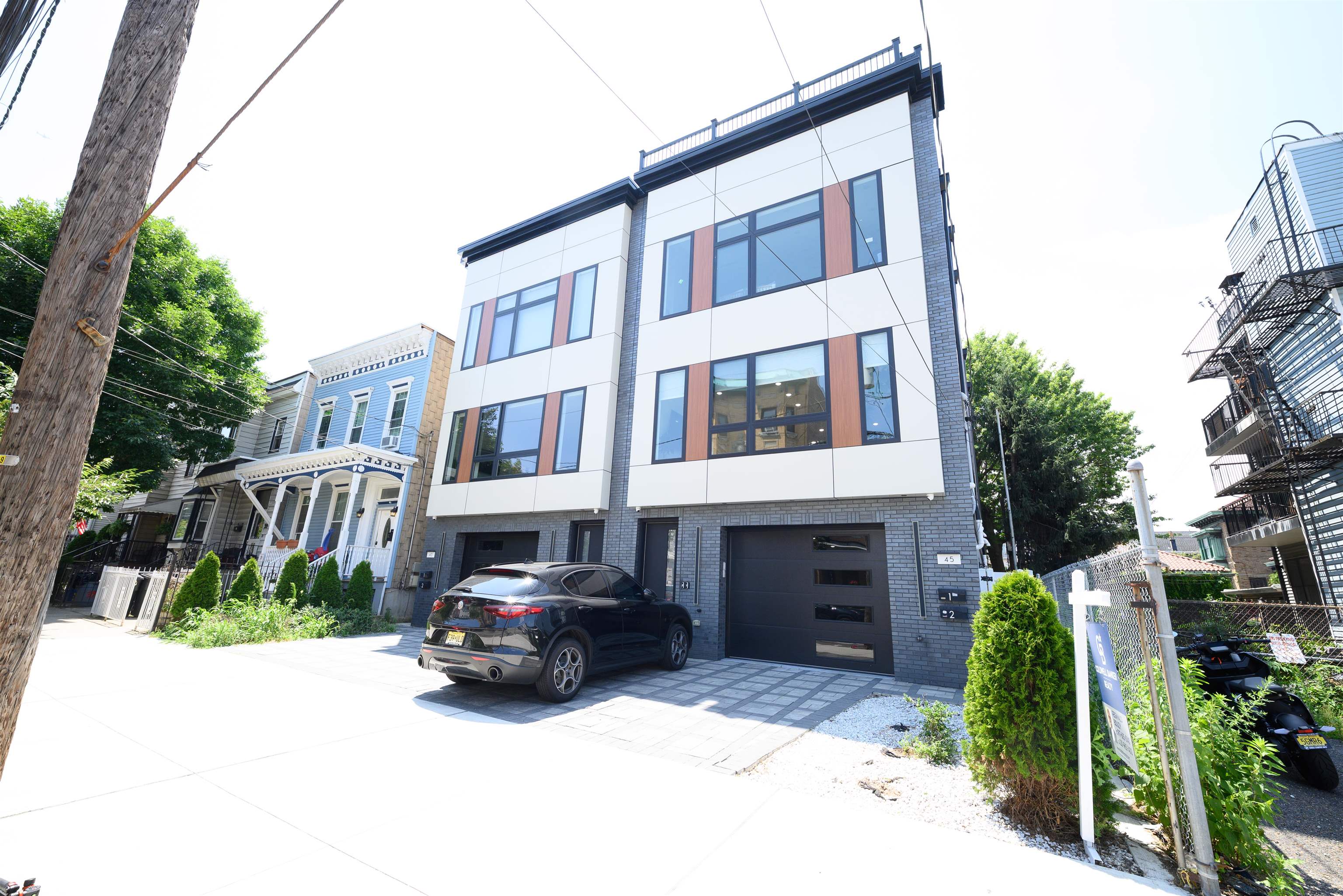 45 CHARLES ST Unit: 1