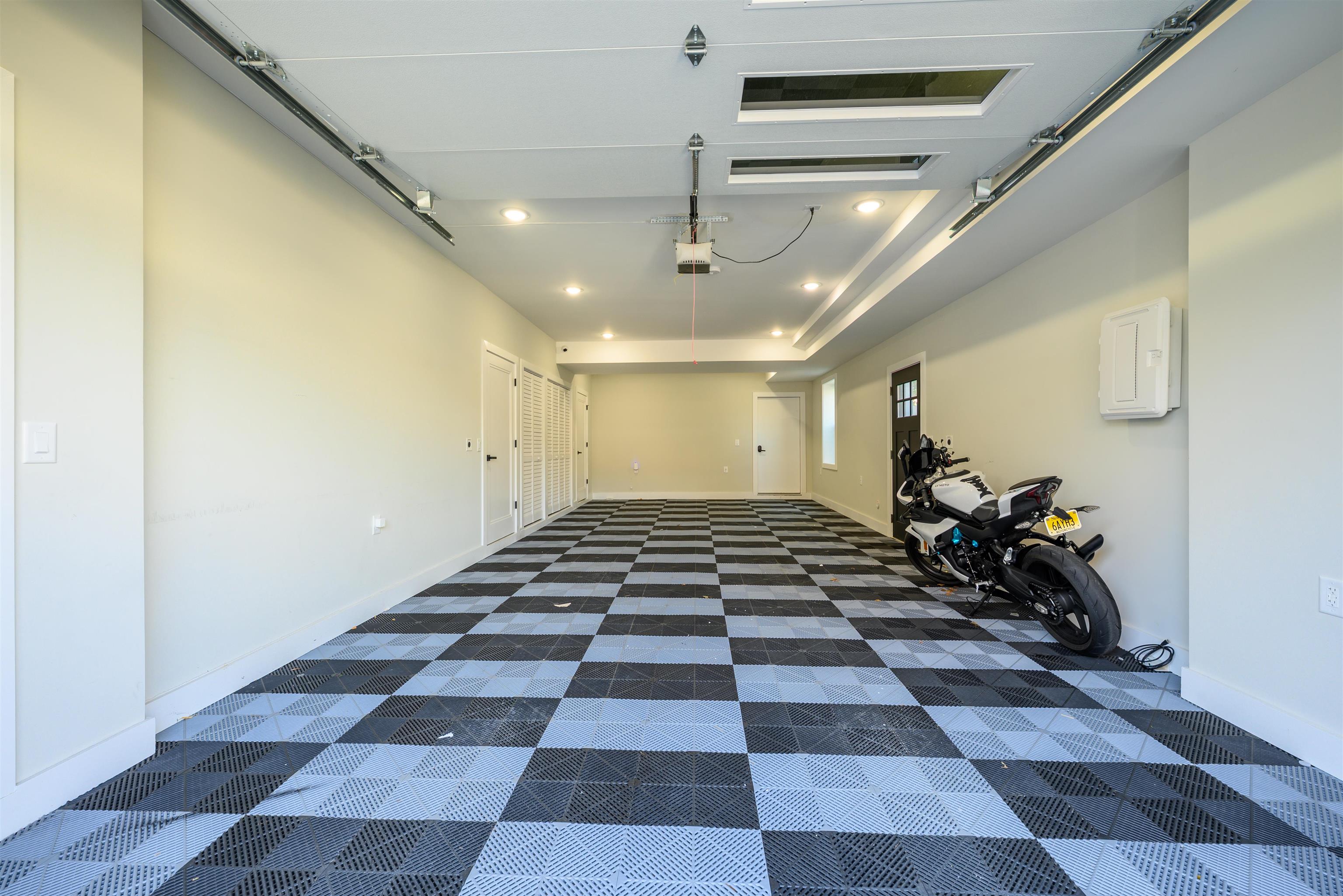 45 CHARLES ST Unit: 1