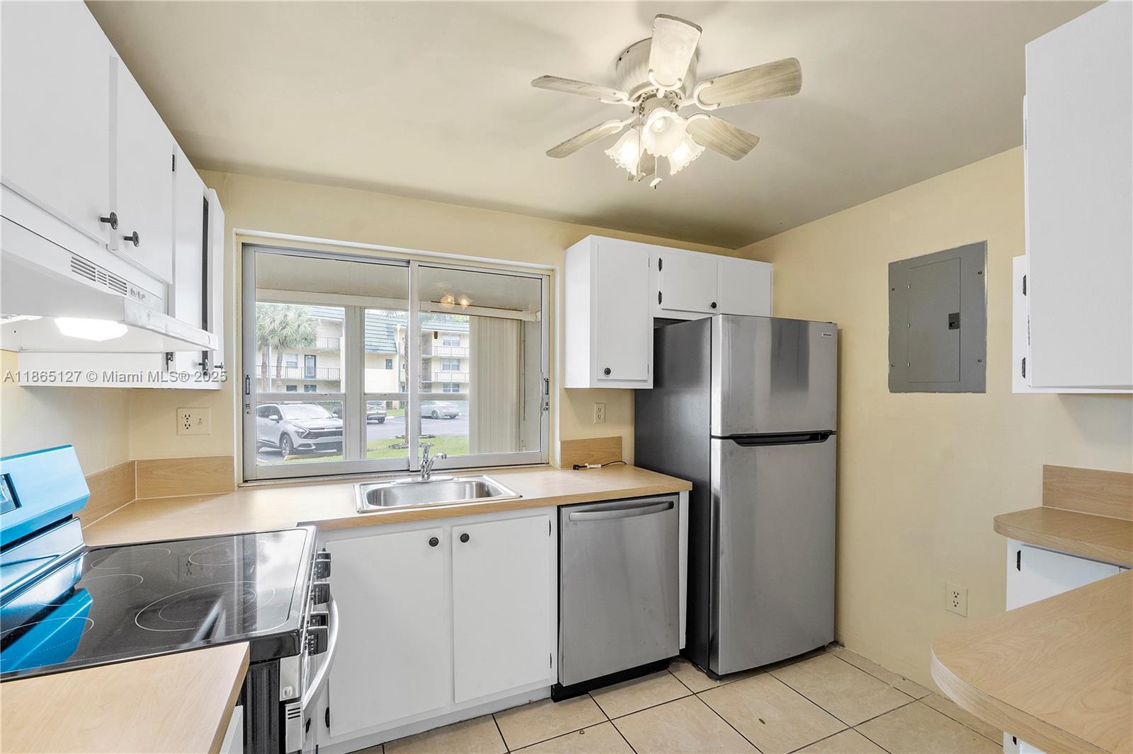 9091 Lime Bay Blvd # 110