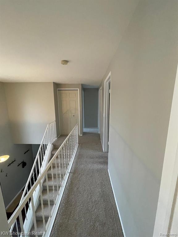 7011 Clampton