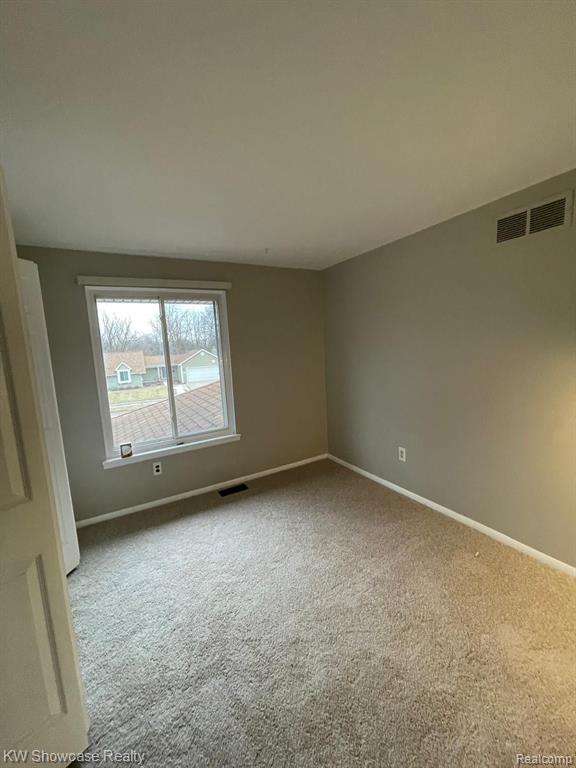 7011 Clampton