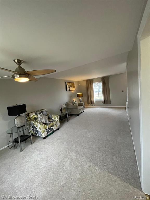 7011 Clampton