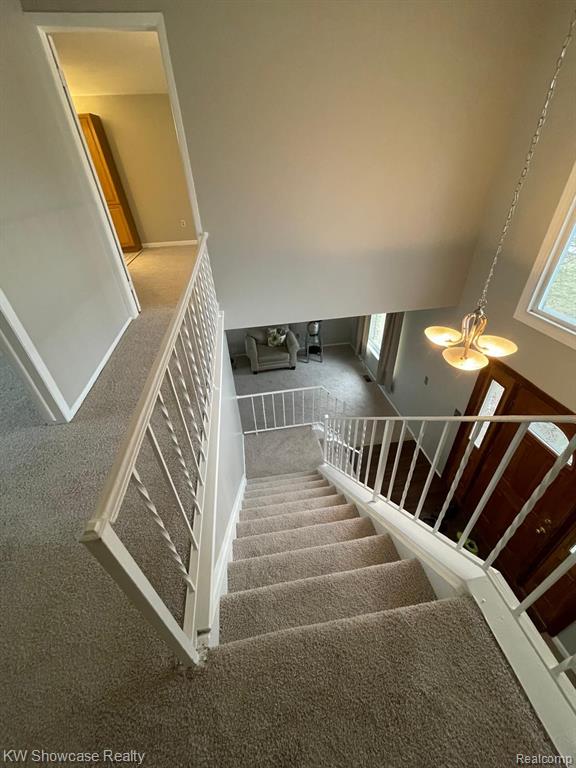 7011 Clampton