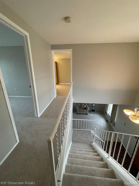 7011 Clampton