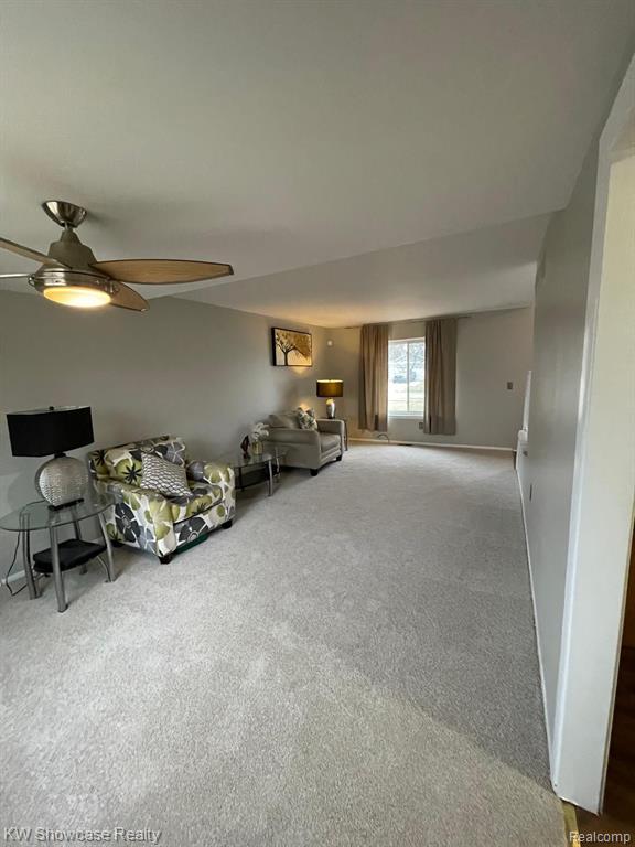 7011 Clampton