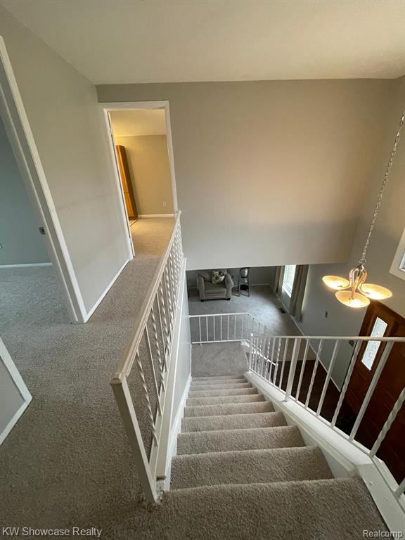 7011 Clampton