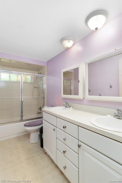 7011 Clampton