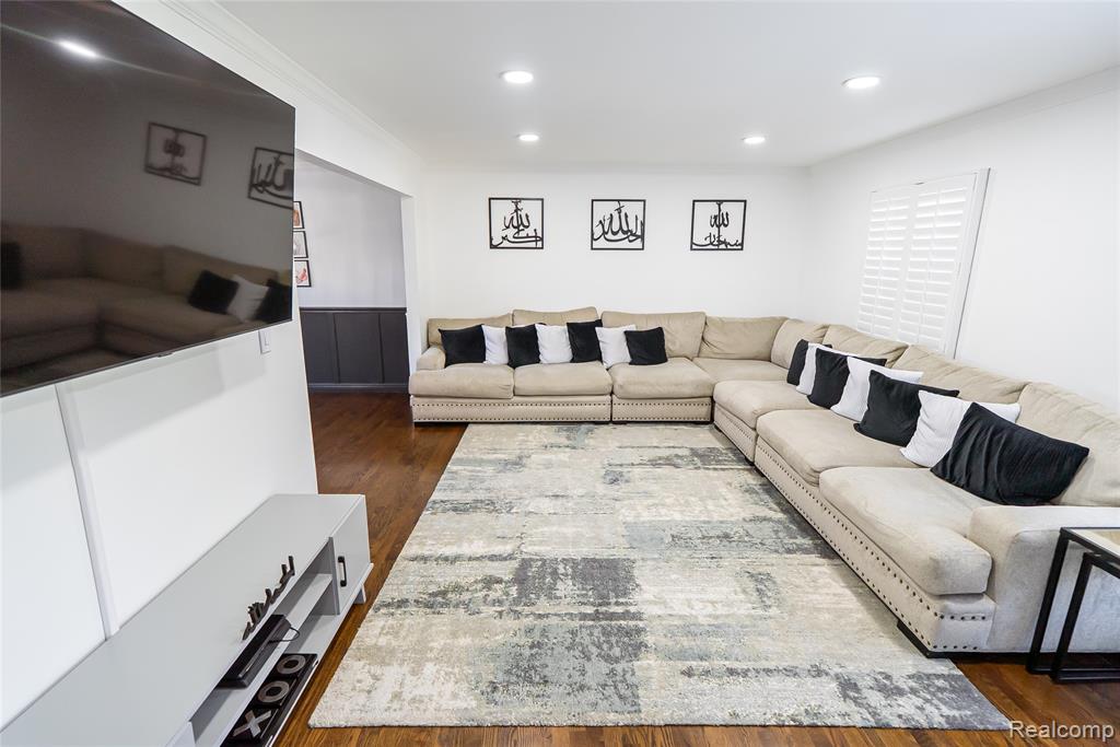 42331 Beacontree Court
