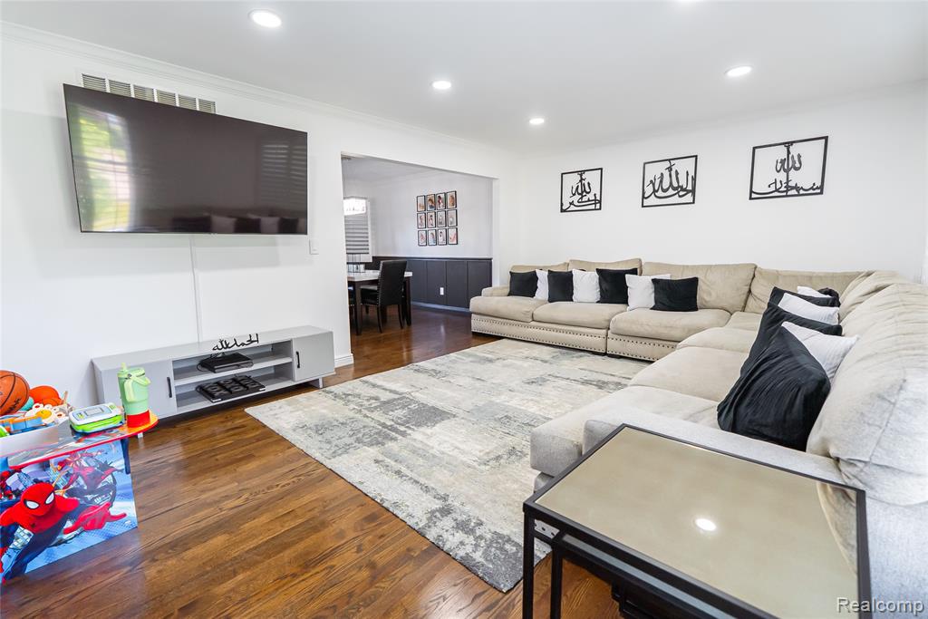 42331 Beacontree Court