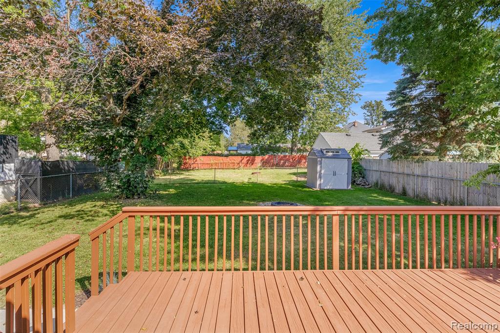 25736 E Huron River Drive