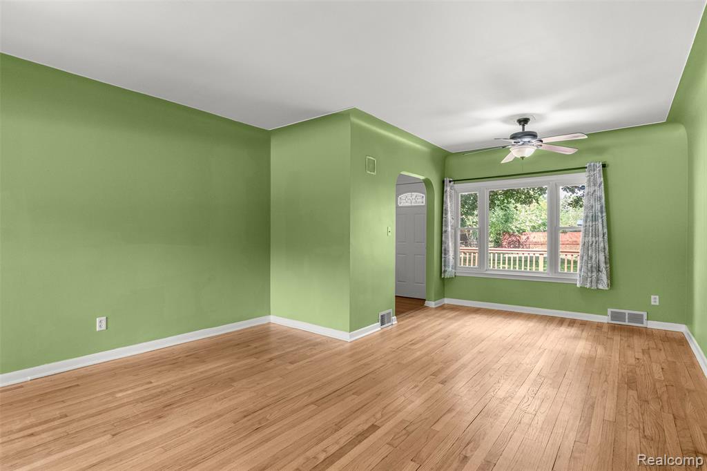 25736 E Huron River Drive