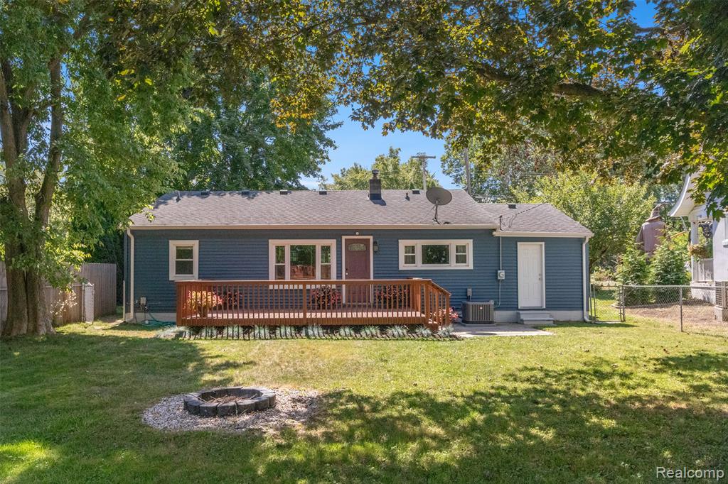25736 E Huron River Drive