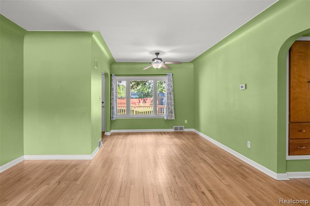 25736 E Huron River Drive