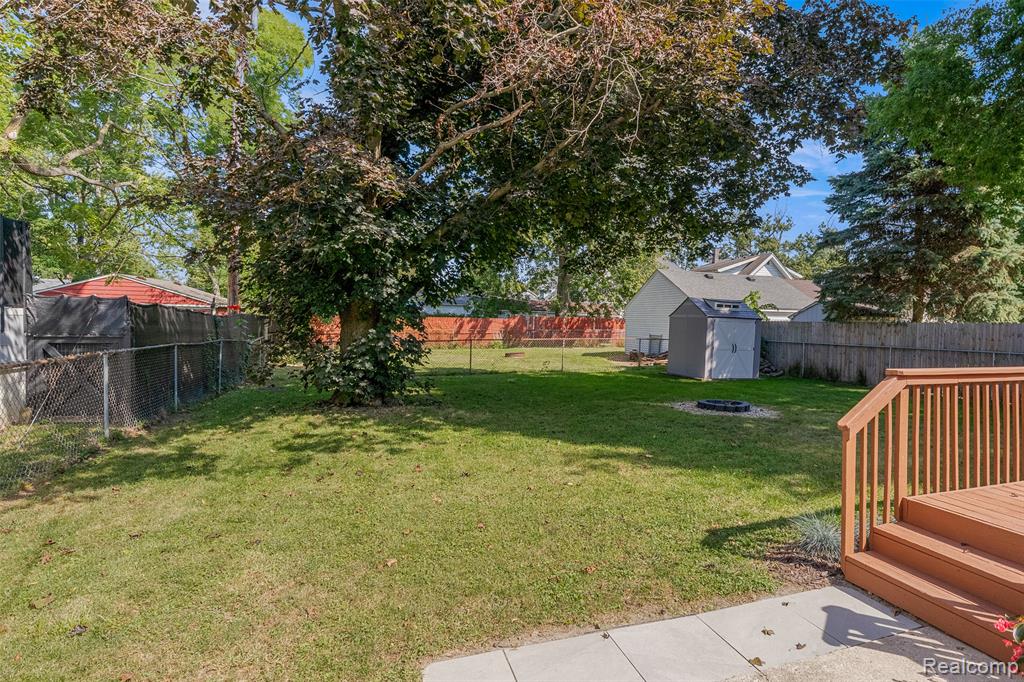 25736 E Huron River Drive