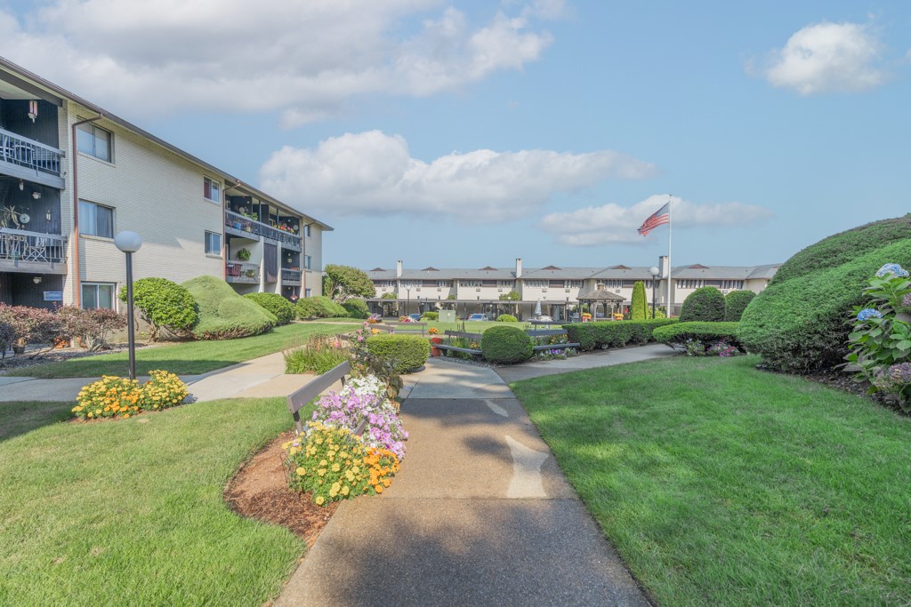 400 Narragansett Parkway West B1