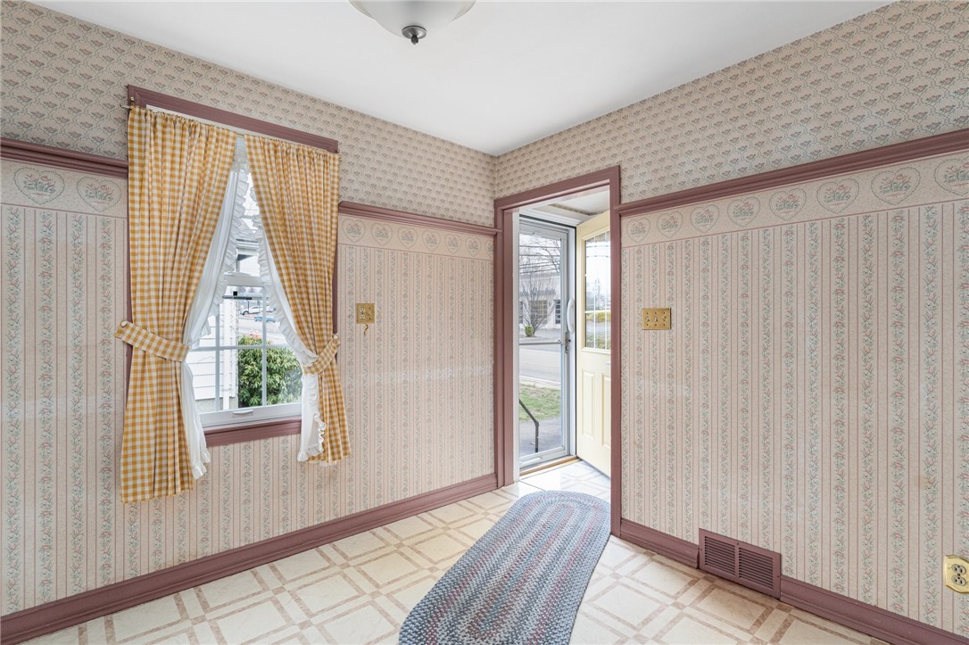 1975 Mineral Spring Avenue