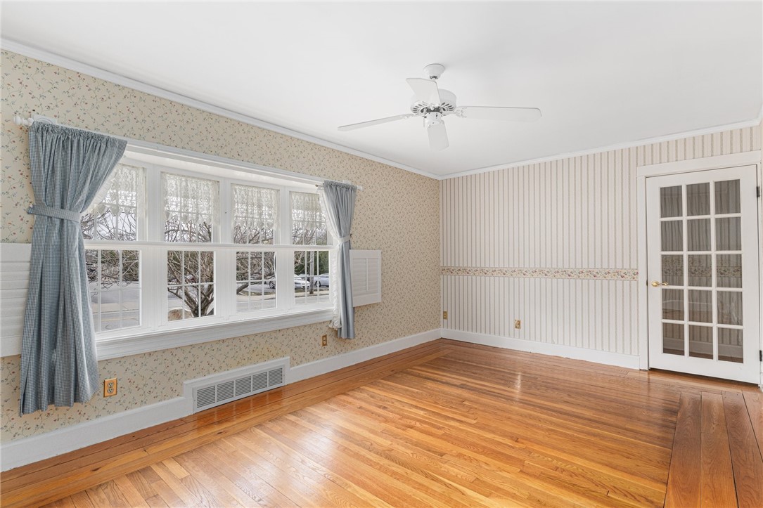 1975 Mineral Spring Avenue