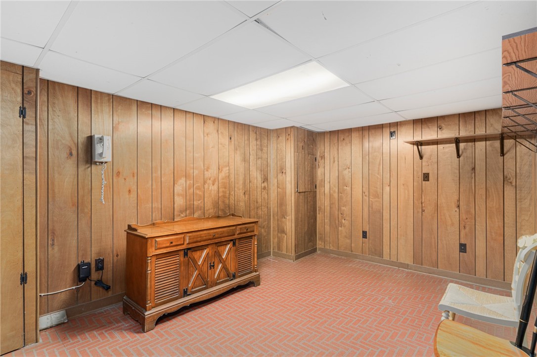 1975 Mineral Spring Avenue