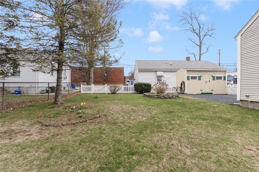 1975 Mineral Spring Avenue