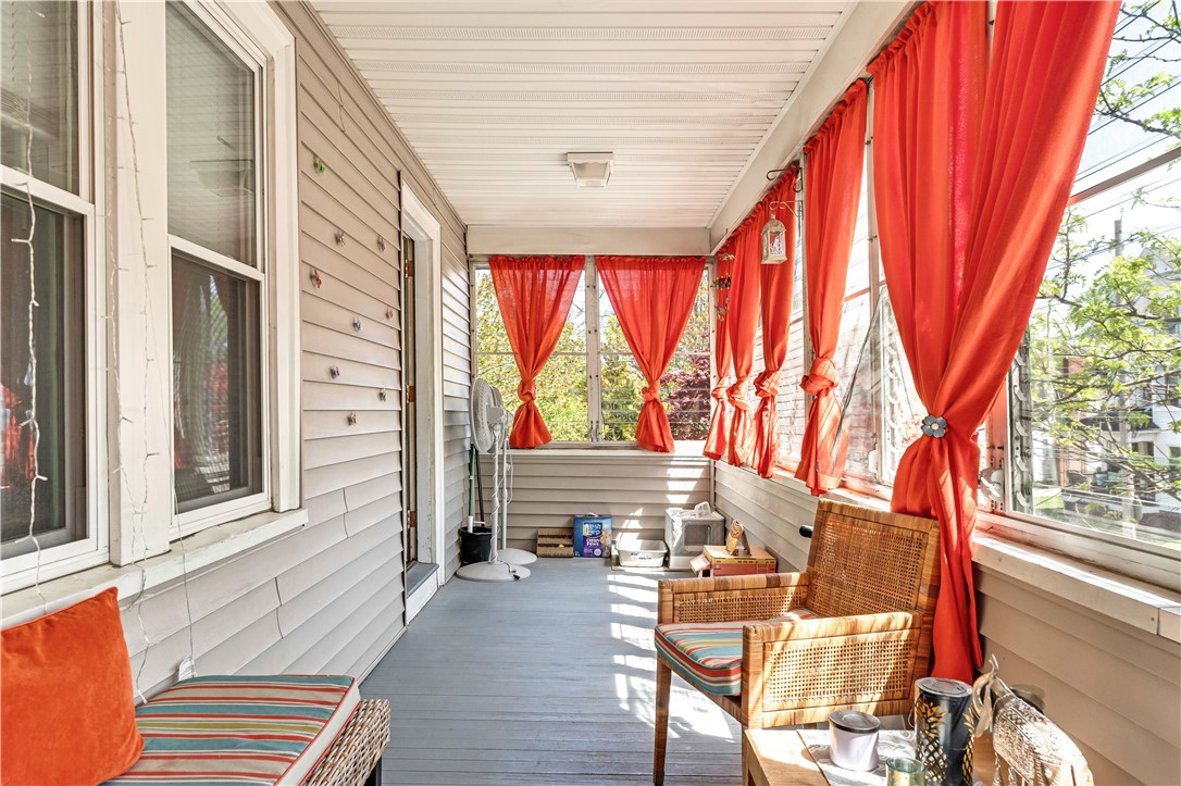 203 Laurens Street