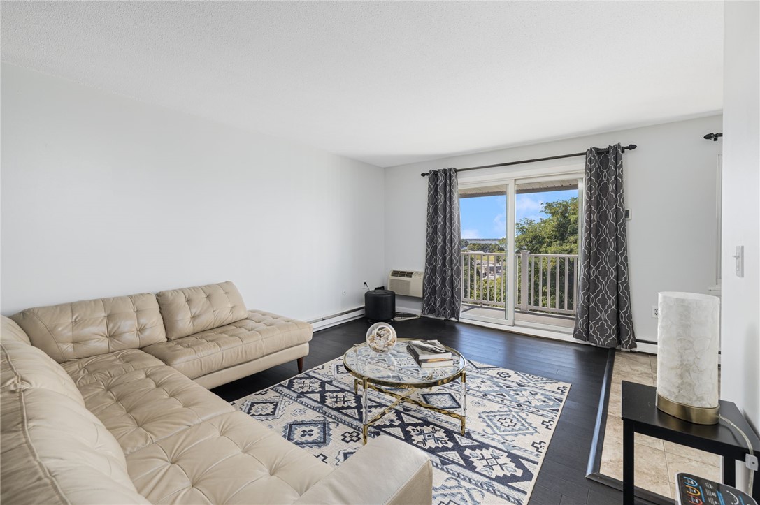 37 Bullocks Point Avenue 3C