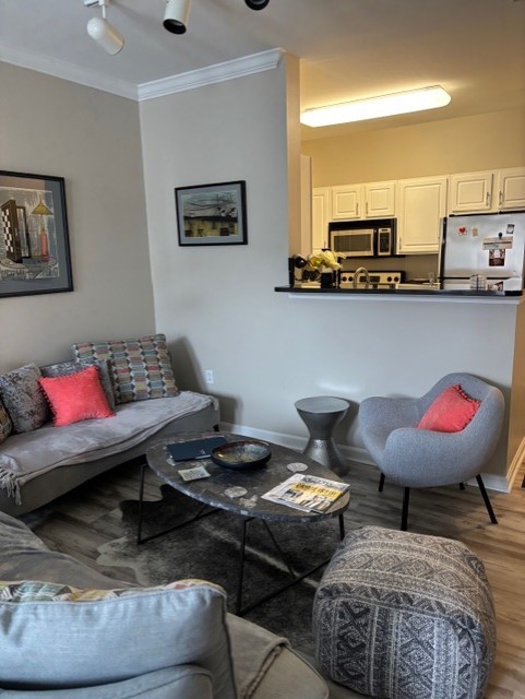 1000 Providence Place 322