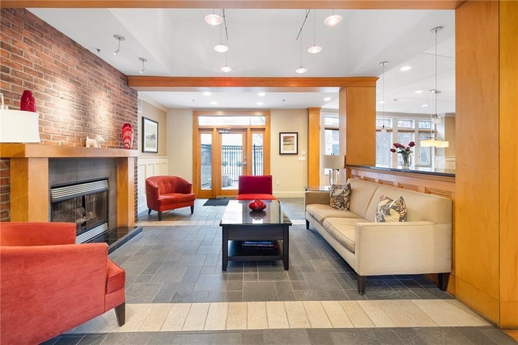 1000 Providence Place 322