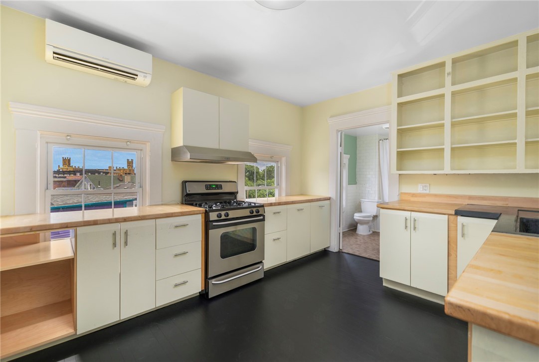 123 Elmwood Avenue